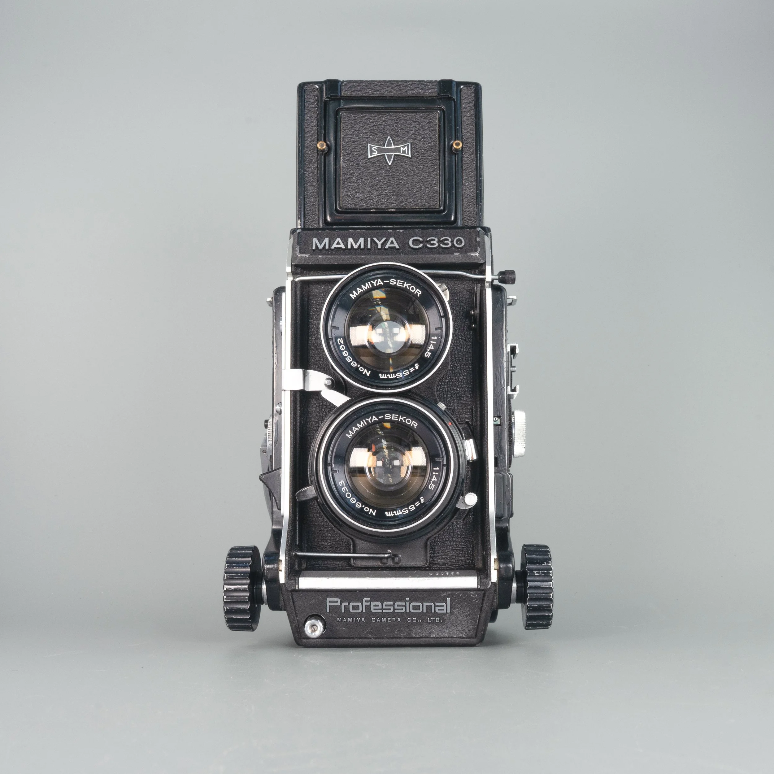 Mamiya 645 Super + 80mm F/2.8 Mamiya Sekor C Lens — LensFayre